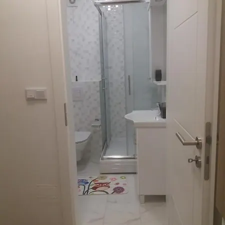 شقة Apartman Oaza توزلا