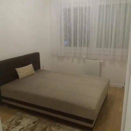 Apartman Oaza شقة